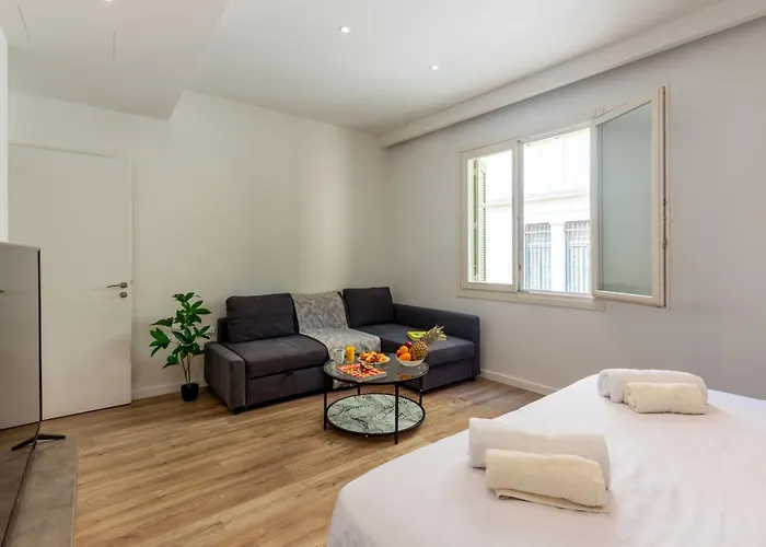 Holodek Apartments : Akropolis