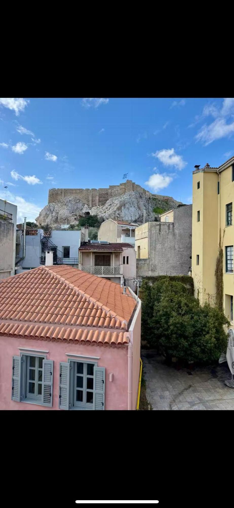Holodek : Akropolis